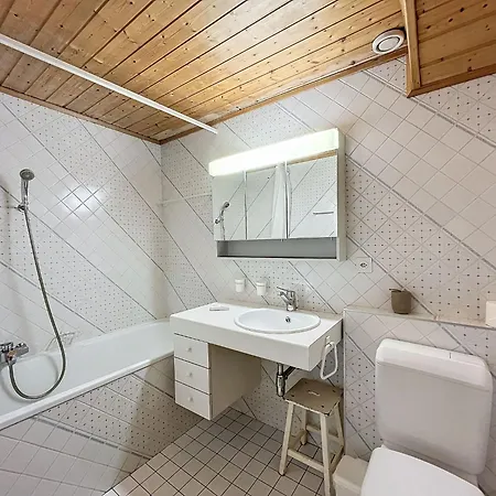 Botzatei 111 *